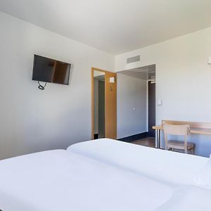 Zimmer mit zwei Einzelbetten